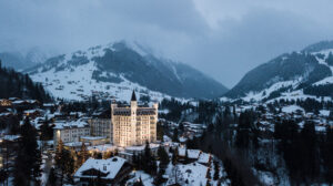 Facade lighting | Hotel Gstaad Palace | Qu solutions