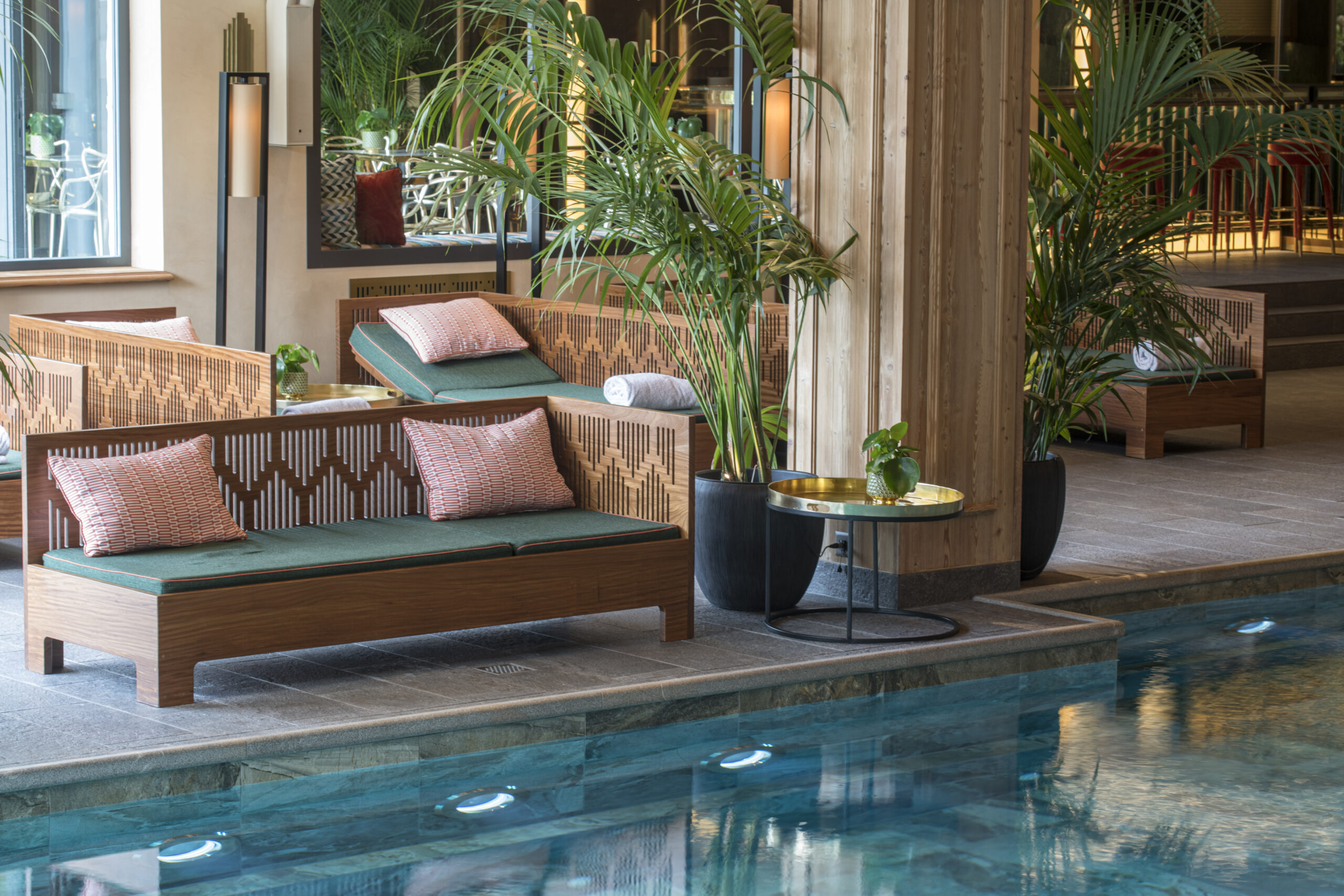 Pool lighting | indoor swimming pool | Hotel Gstaad Palace | Qu solutions | Stefano Scata