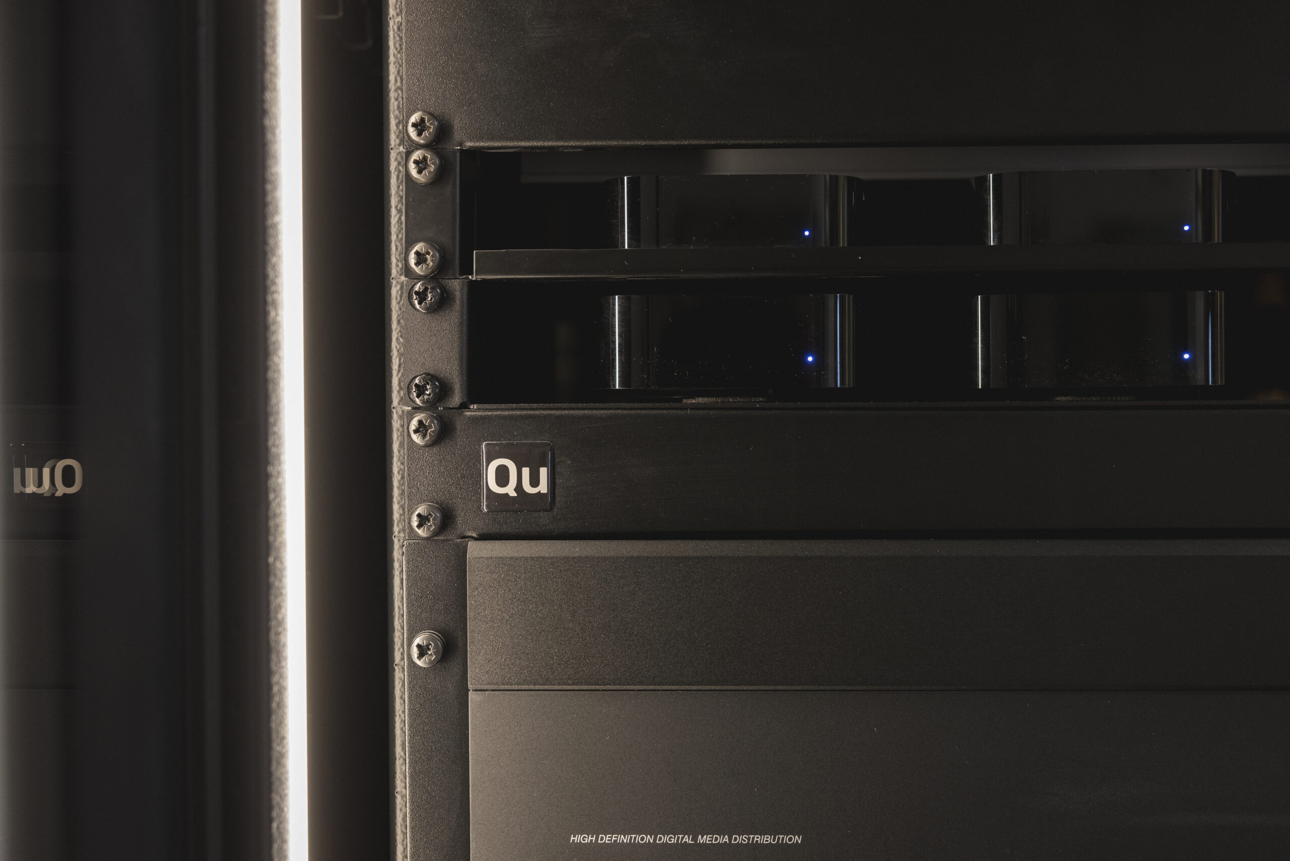 Qu Solutions | rack residencial | Chalet Switzerland