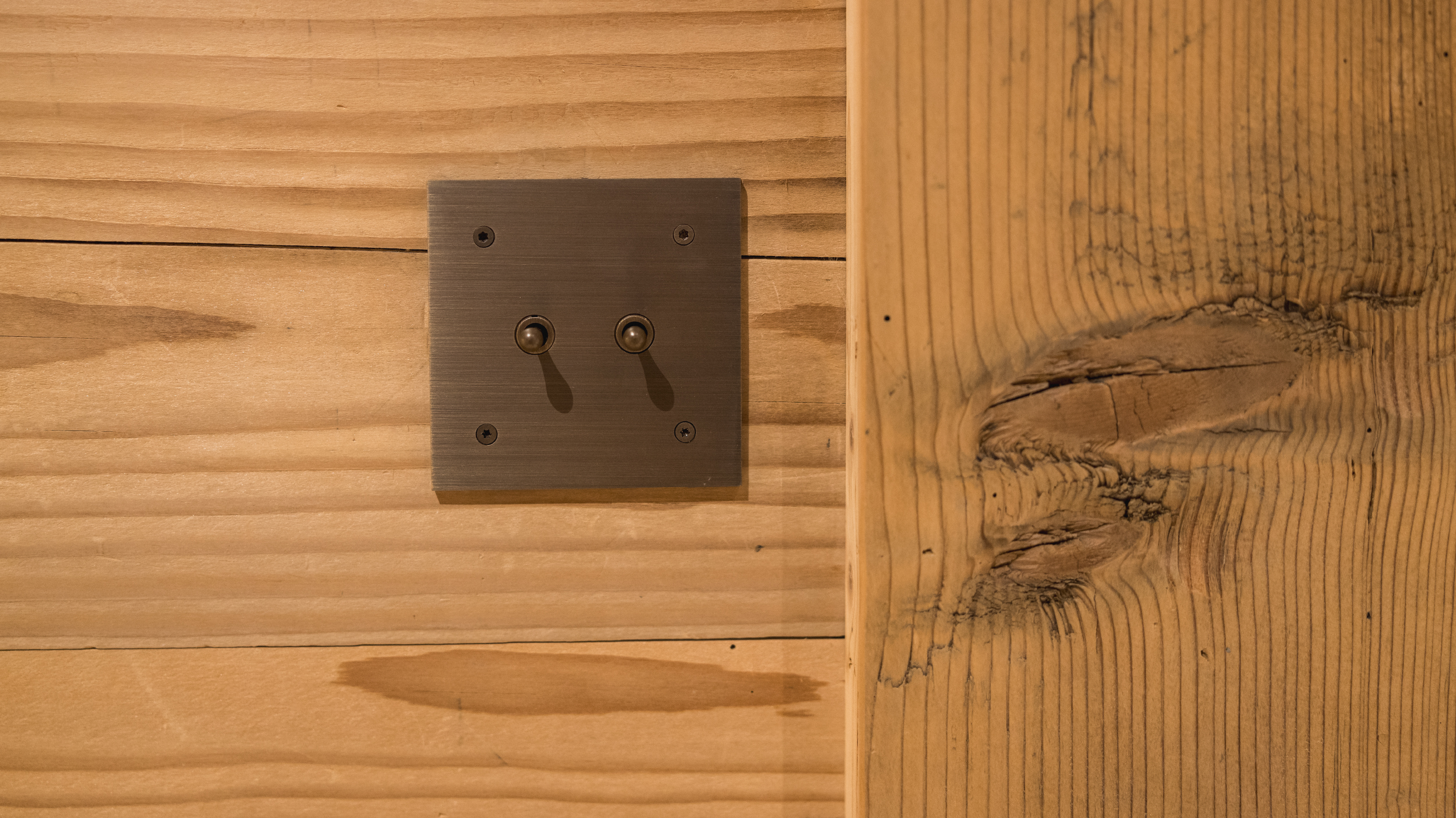 Qu Solutions | Control interface | Chalet Switzerland | Switch