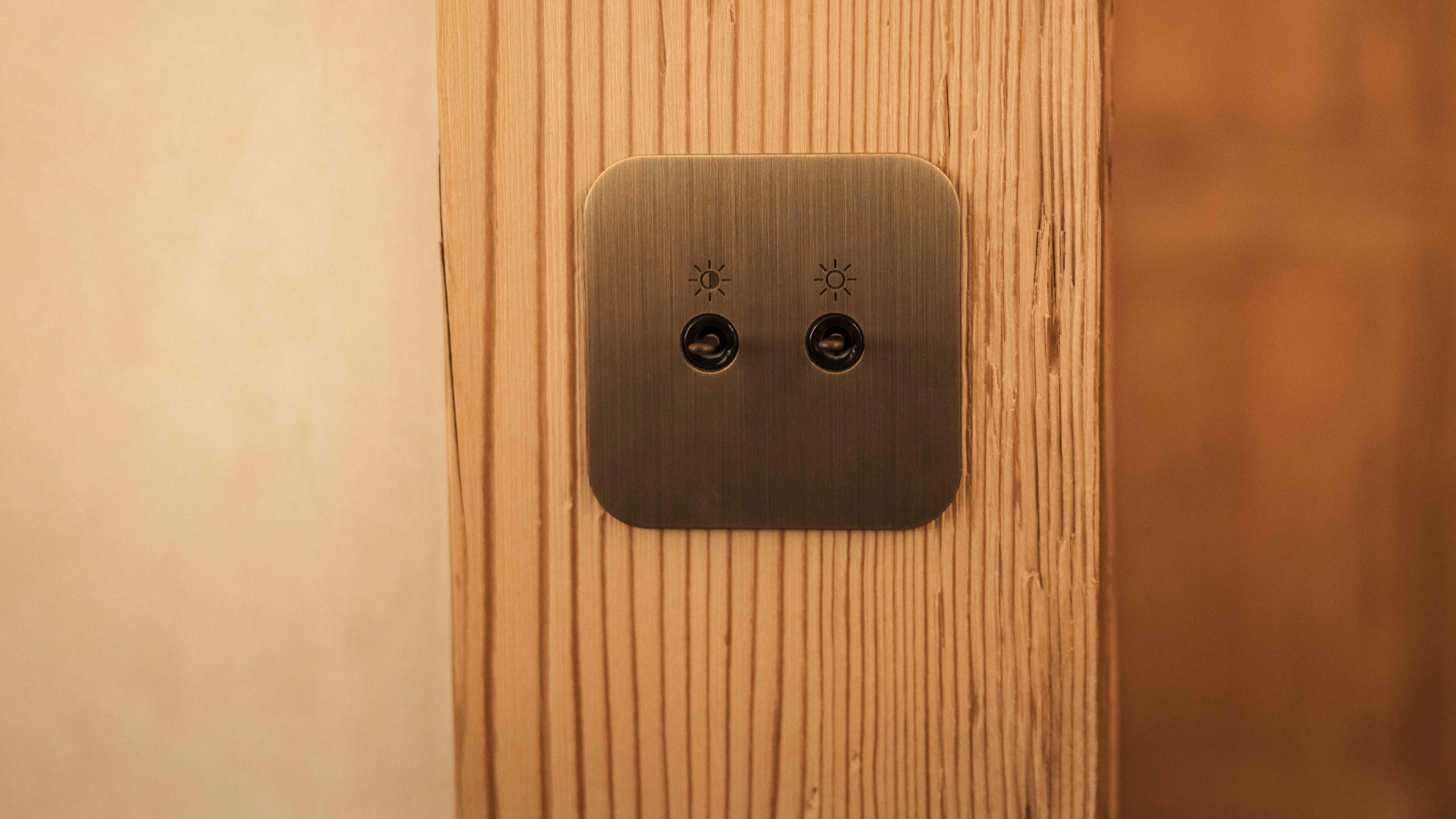 Qu Solutions | Control interface | Chalet Switzerland | Switch