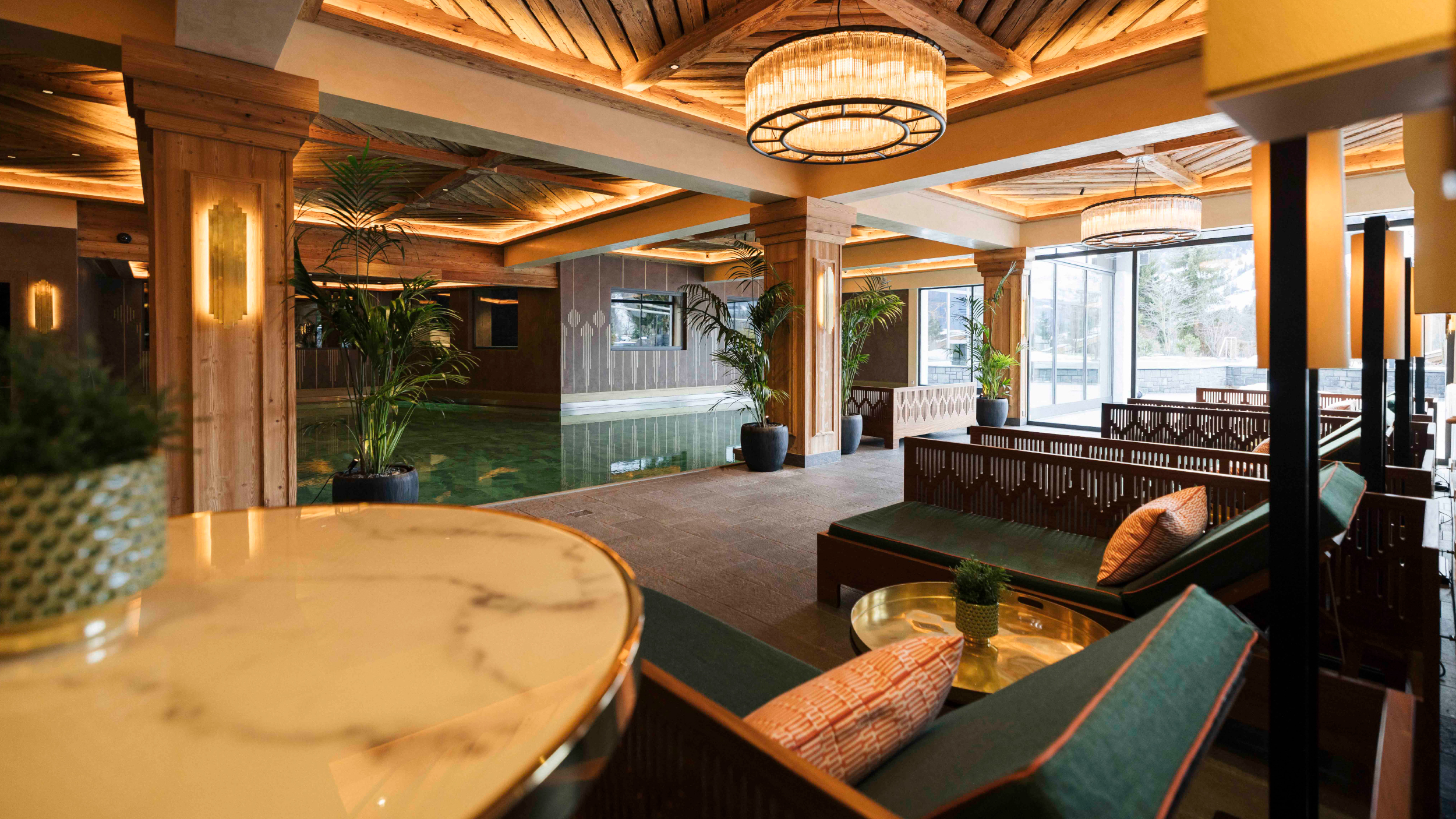Hotel Gstaad Palace | Qu Solutions | Pool lighting | Indoor swimming pool | Sound | L-Acoustics | Bar